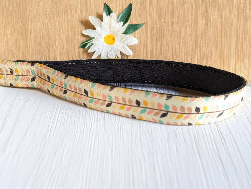 Thunder Tails Elite Nylon Printed Leash- Beige Leaves