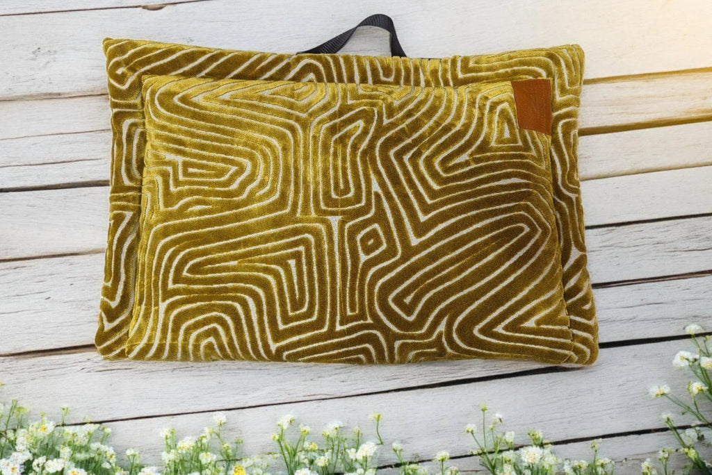 Thunder Tails Retro Dog Mats