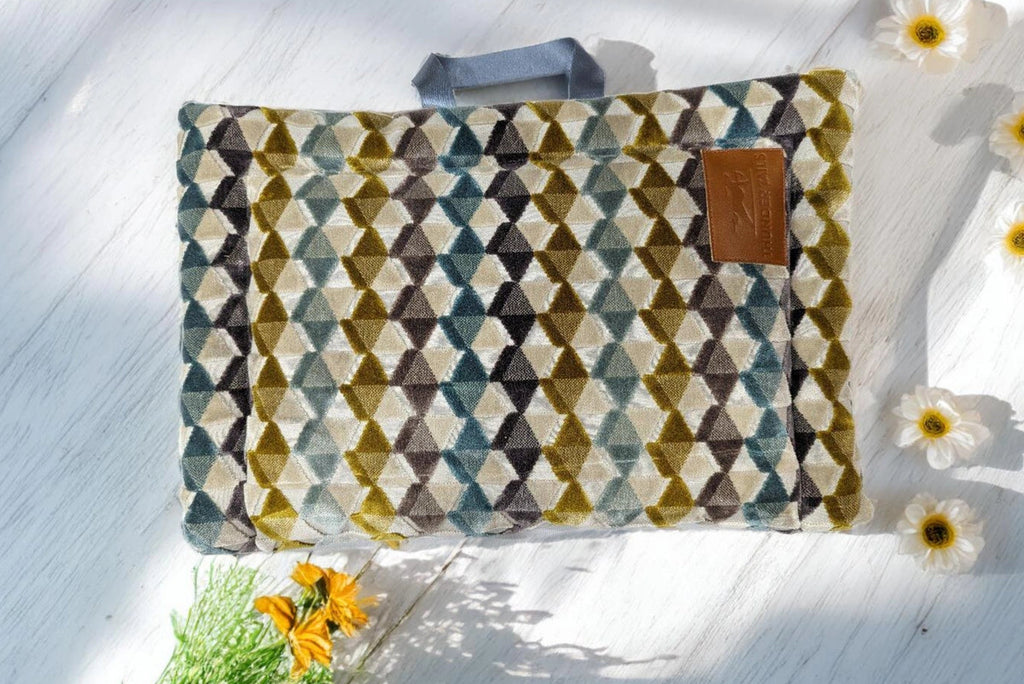 Thunder Tails Retro Dog Mats