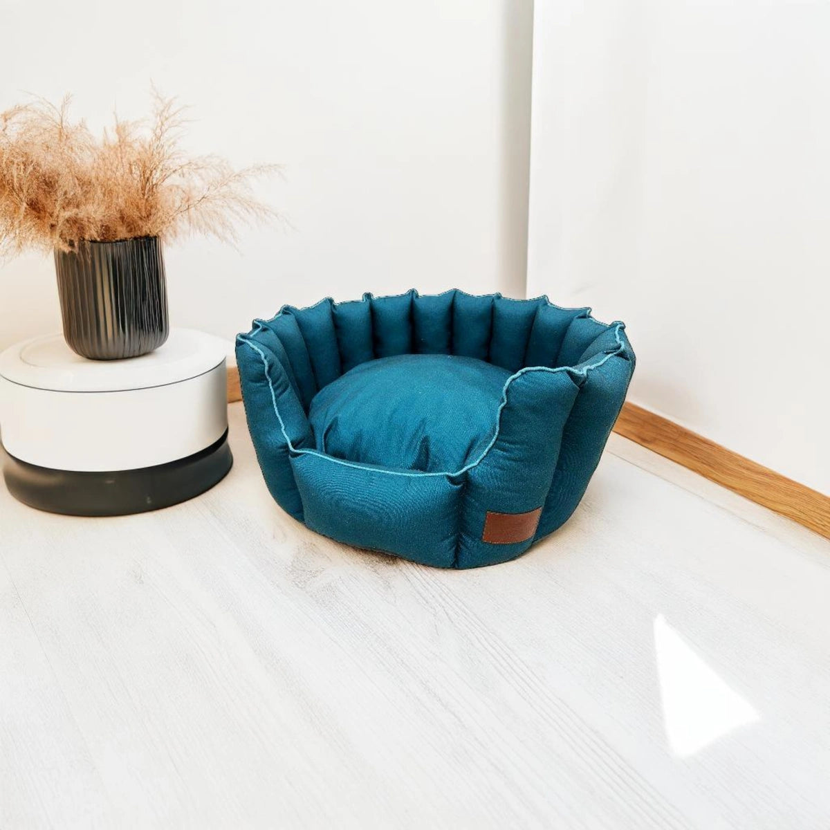 Thunder Tails Snuggle Dog Beds- Petrol