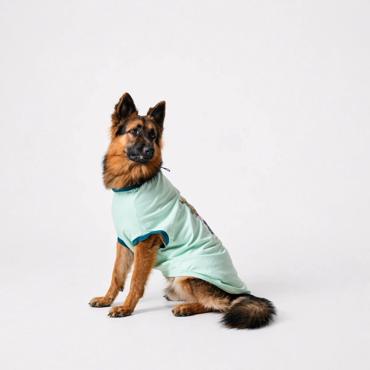 Thunder Tails BORN TO EXPLORE Adjustable Graphic T-shirt