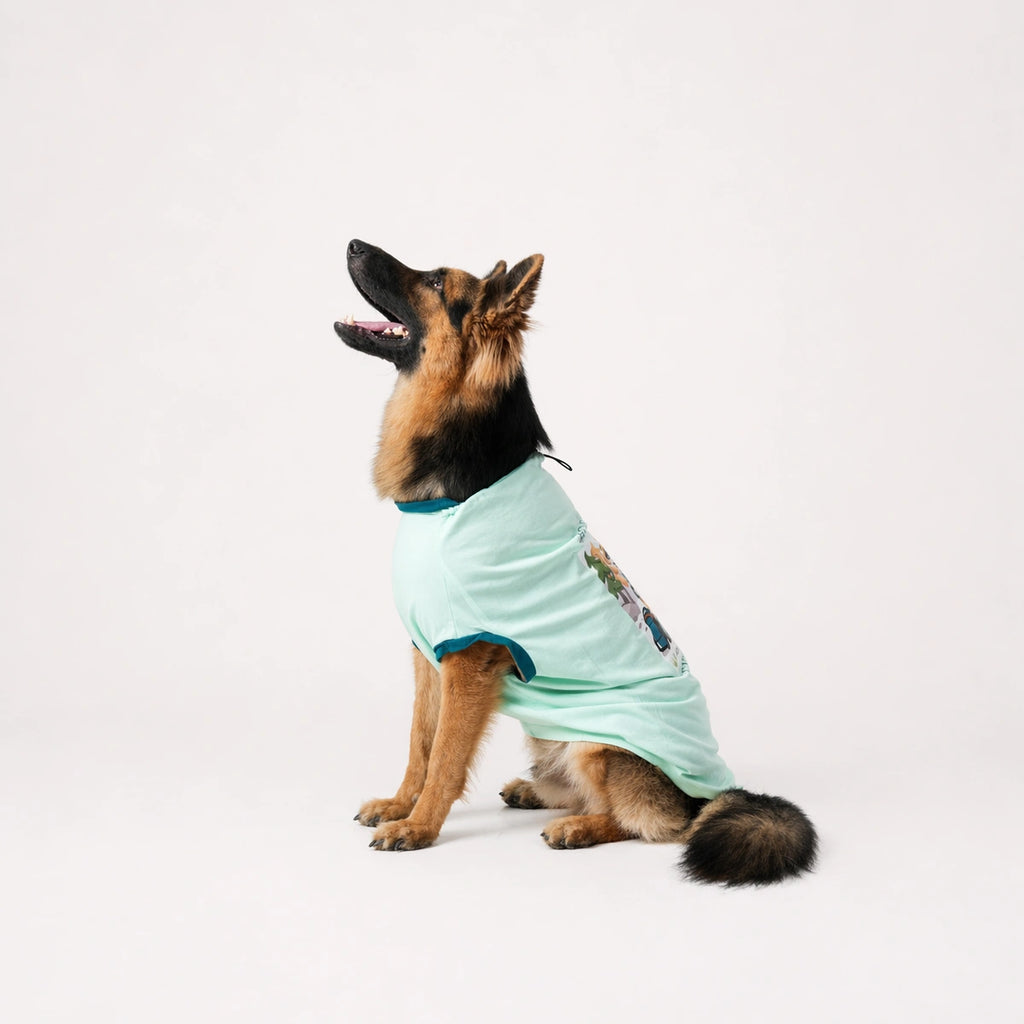 Thunder Tails BORN TO EXPLORE Adjustable Graphic T-shirt
